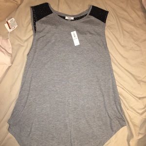 Sleeveless Old Navy top L
