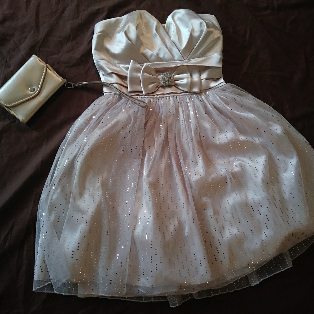 Gold party dress size 3