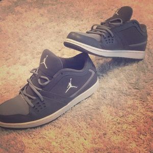 Jordan Flight Low grey/white size 11