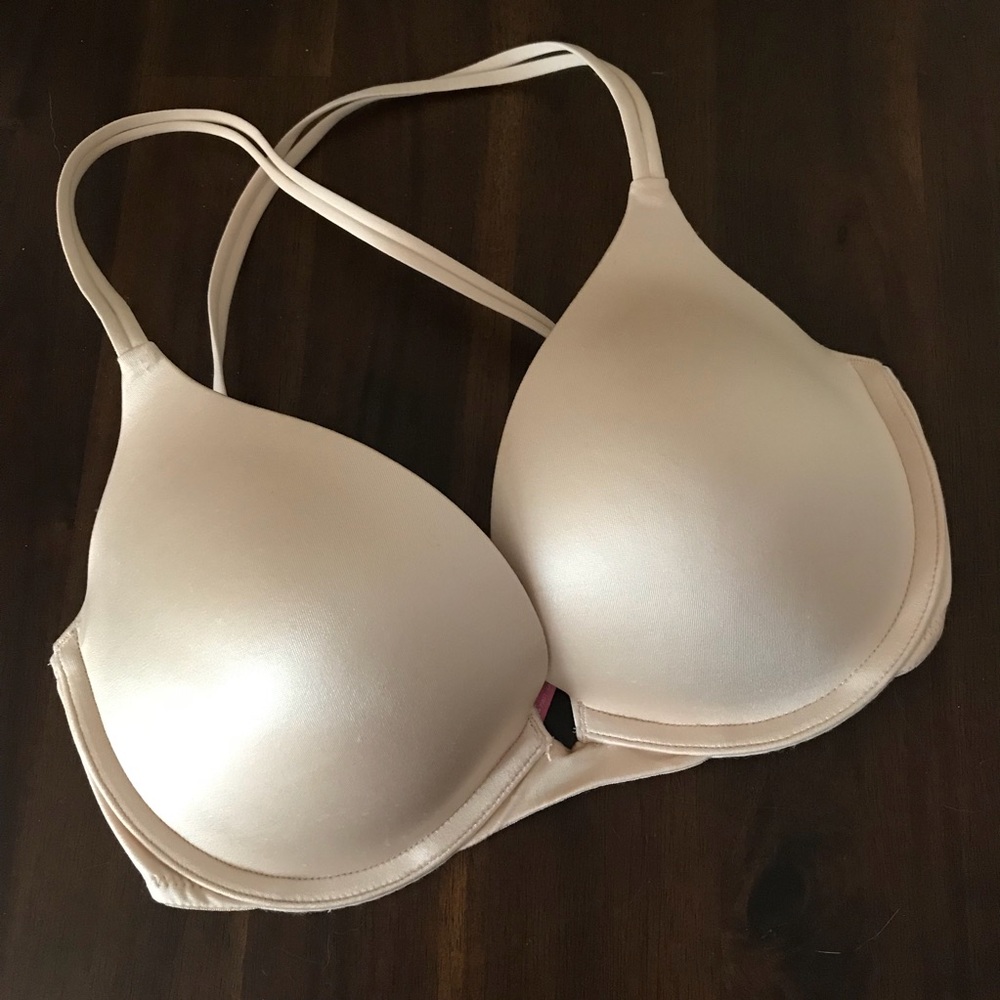 Never been worn! Victoria’s Secret plunge push-up