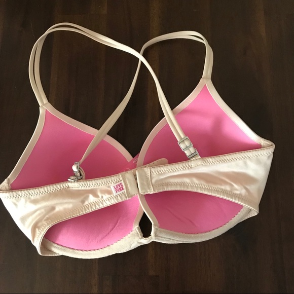 Never been worn! Victoria’s Secret plunge push-up - Picture 2 of 5