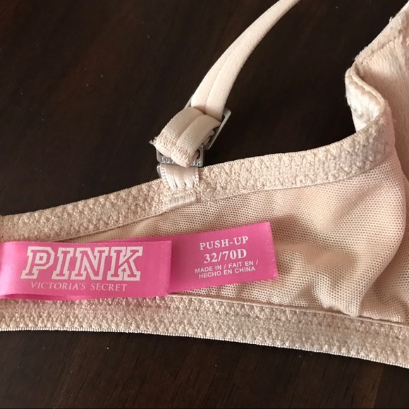 Never been worn! Victoria’s Secret plunge push-up - Picture 5 of 5