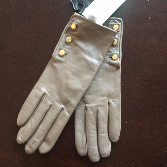 ❌sold❌Michael Kors taupe Leather Gloves - Picture 2 of 6