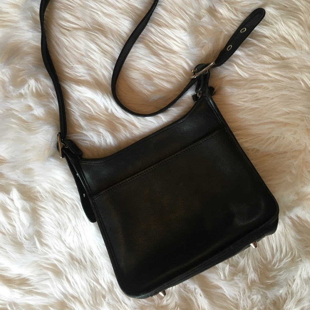 Vintage {COACH} cross-body purse-AUTHENTIC