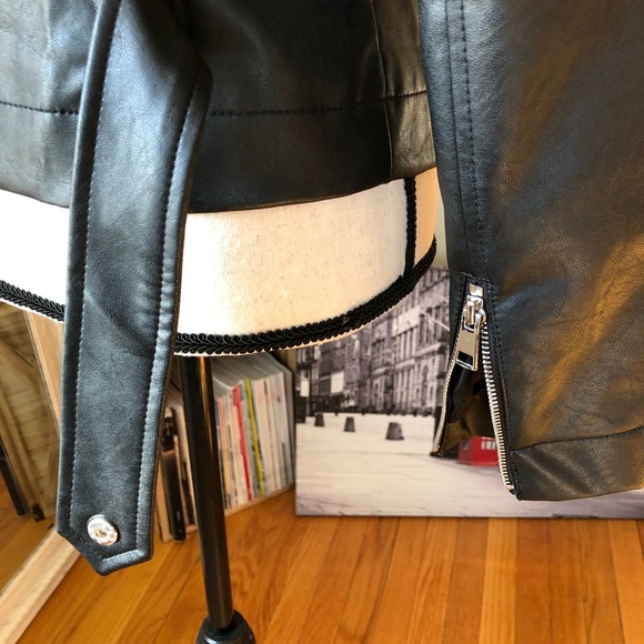 💞 GUESS Leather Jacket XS - Picture 6 of 8