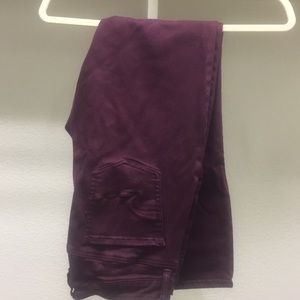 Jegging- great holiday color!