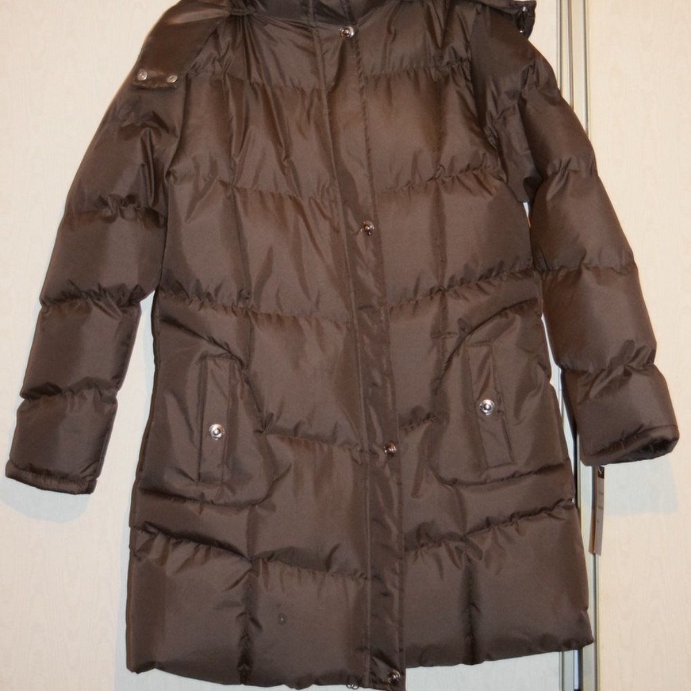 COAT - Picture 2 of 3