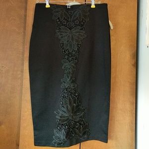 Black patterned pencil skirt