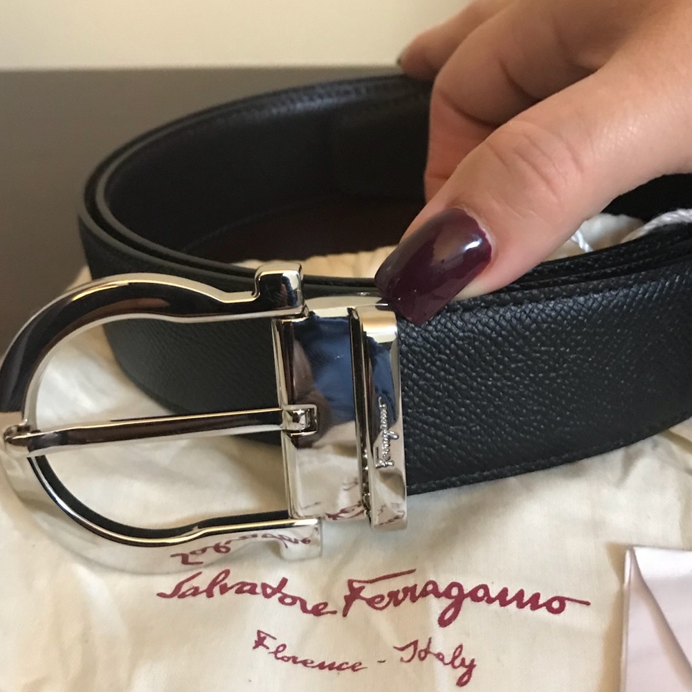 SALVATORE FERRAGAMO ADJUSTABLE AND REVERSIBLE BELT