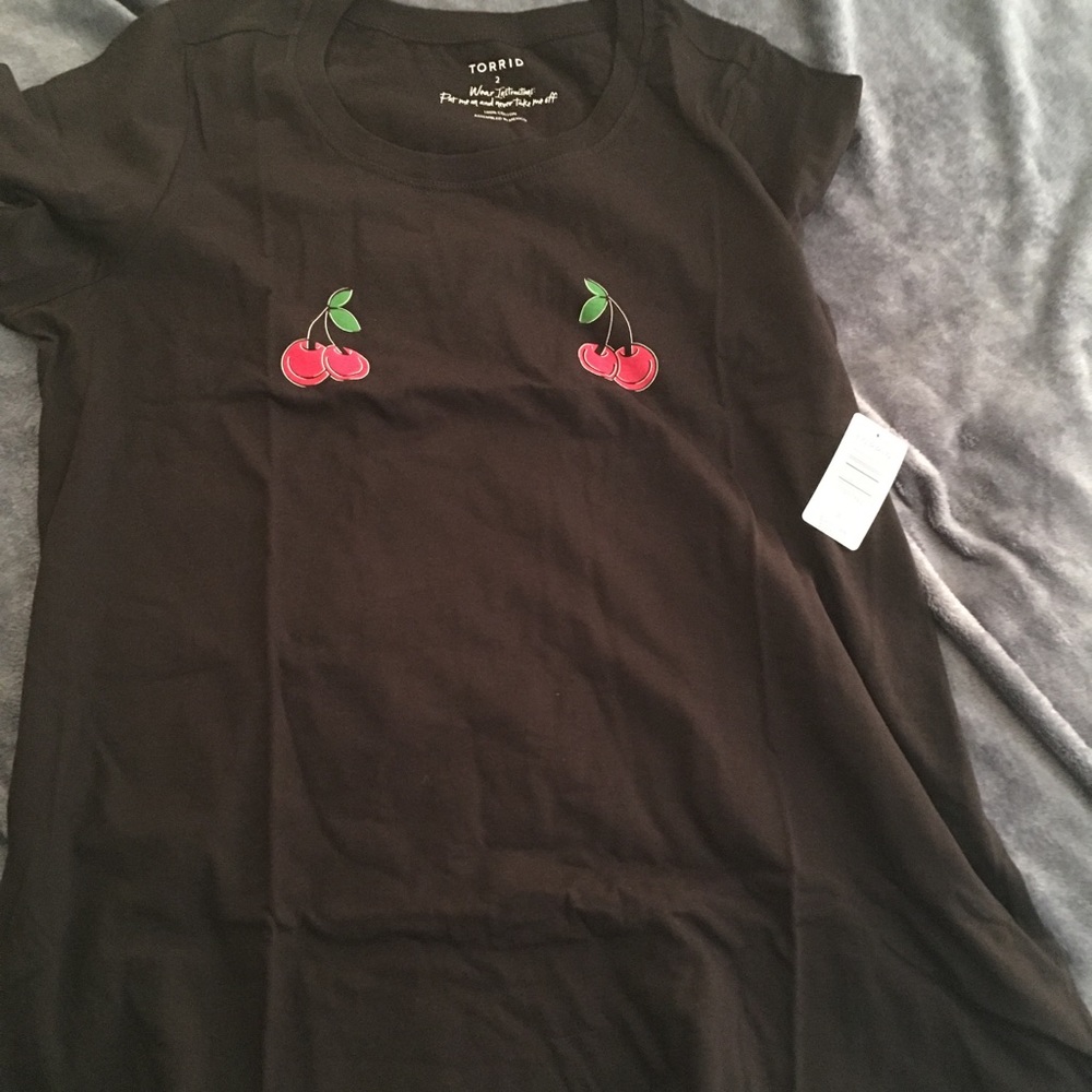 TORRID Double Cherries Crew Neck Tee size 2