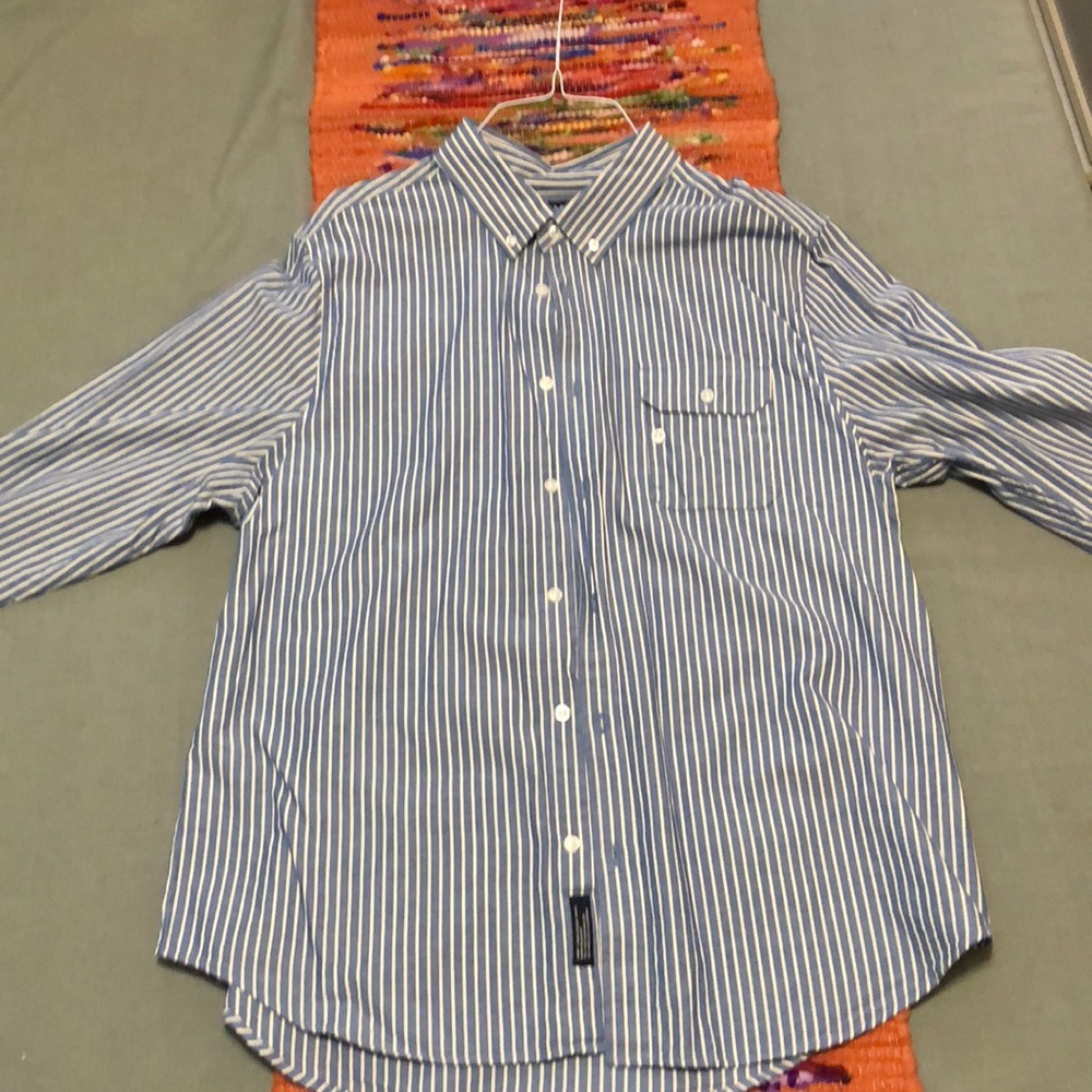XL five four shirt