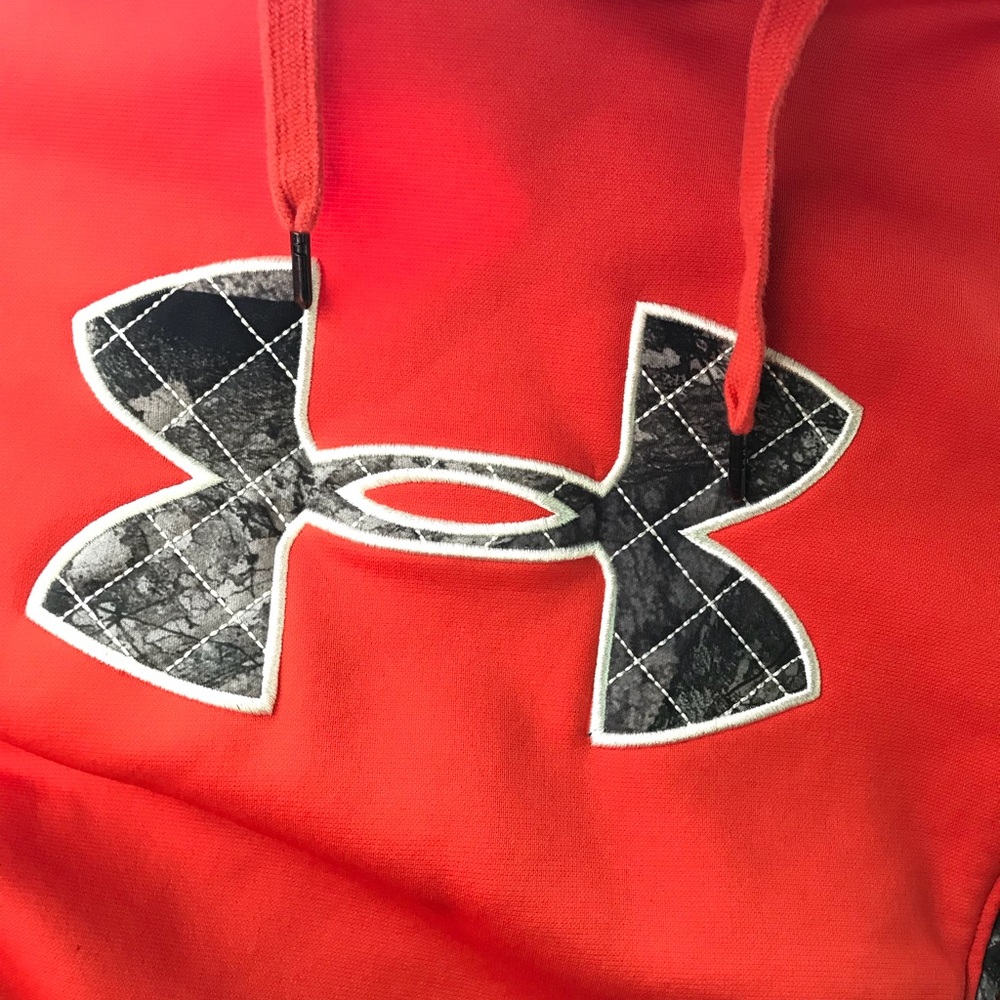 Under armour camo hoodie