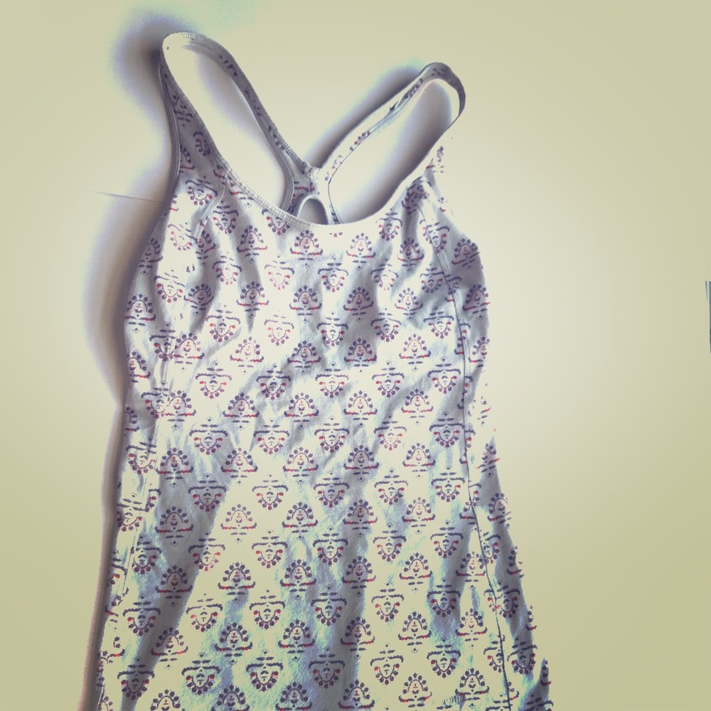 Patagonia small cross back tank w built in bra