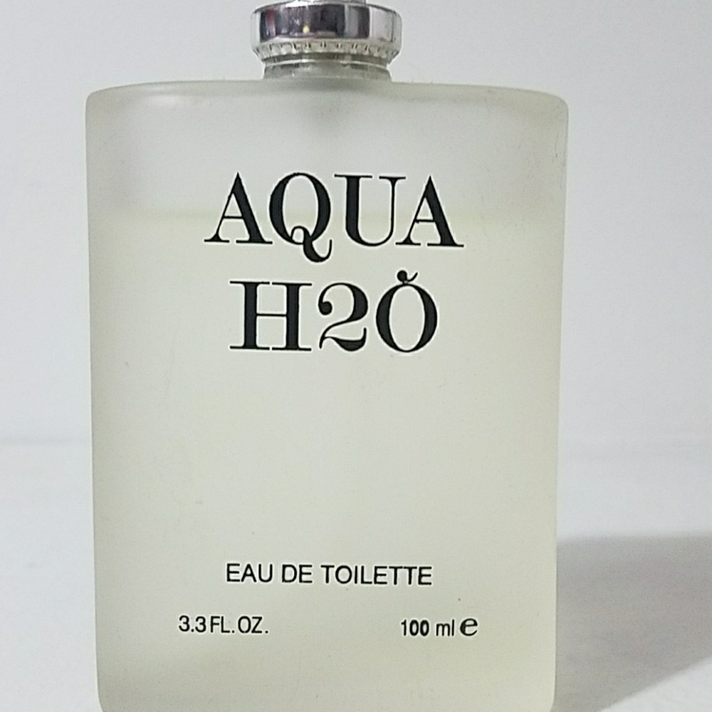 Aqua perfume