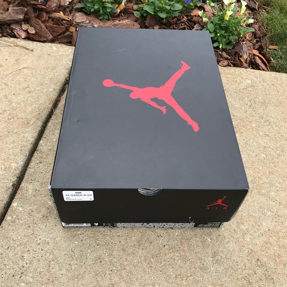 Air Jordan 5 Retro OG “Metallic 5s”