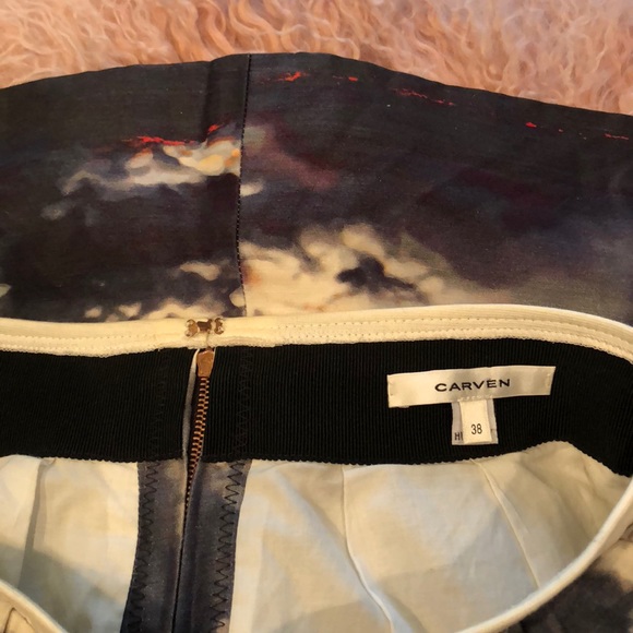 Sent to The RealReal - Picture 7 of 8