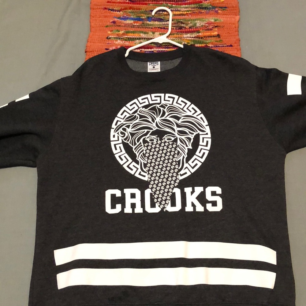 Crooks and castles sweat shirt
