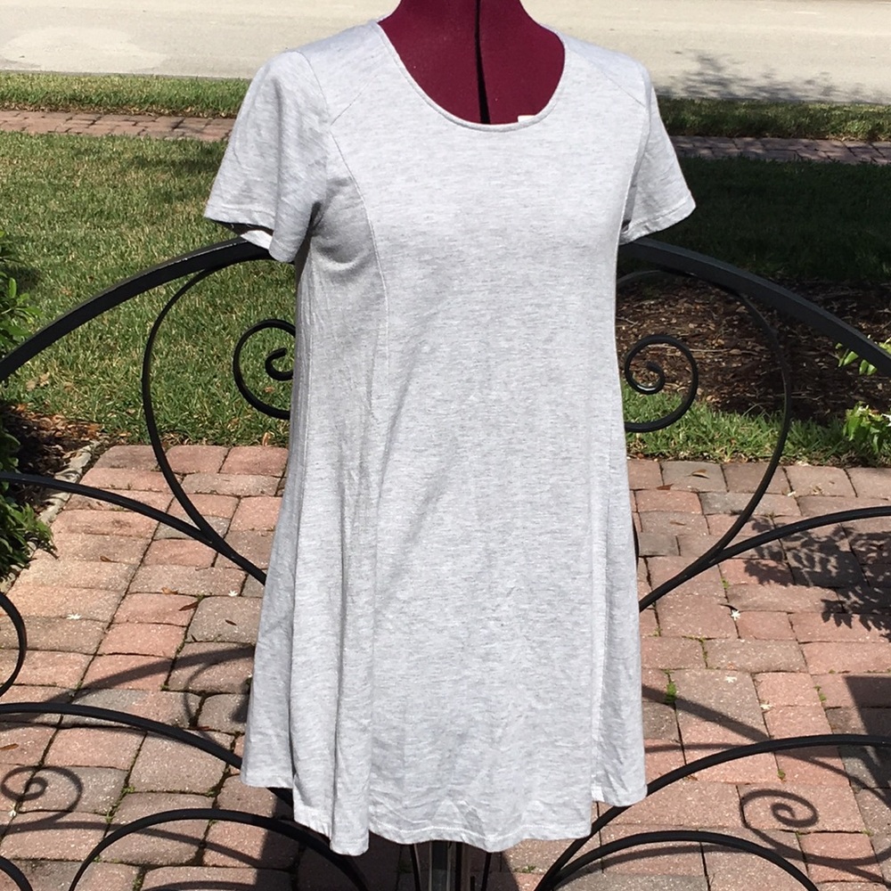OLIVE & OAK Gray Dress - Size Medium - Picture 1 of 5