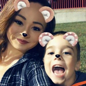 Meet your Posher, Laina