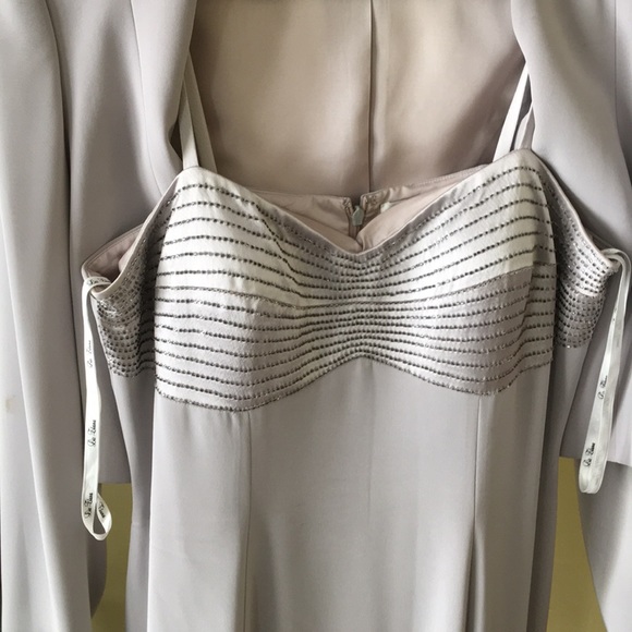 2 pic gown - Picture 3 of 5