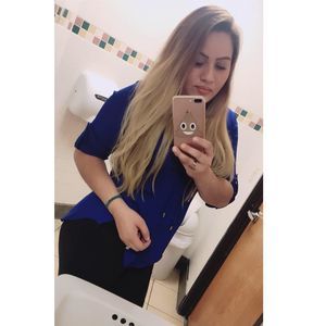 Meet your Posher, Carolina