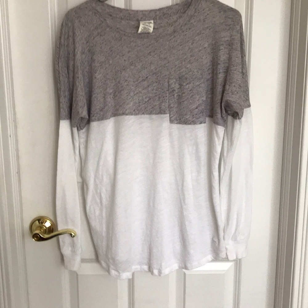 LONG SLEEVED POCKET TEE