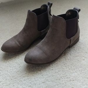 Madden Girl Chelsea Boots