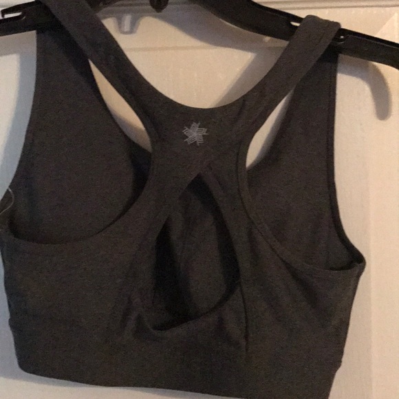 Sports bra - Picture 2 of 3