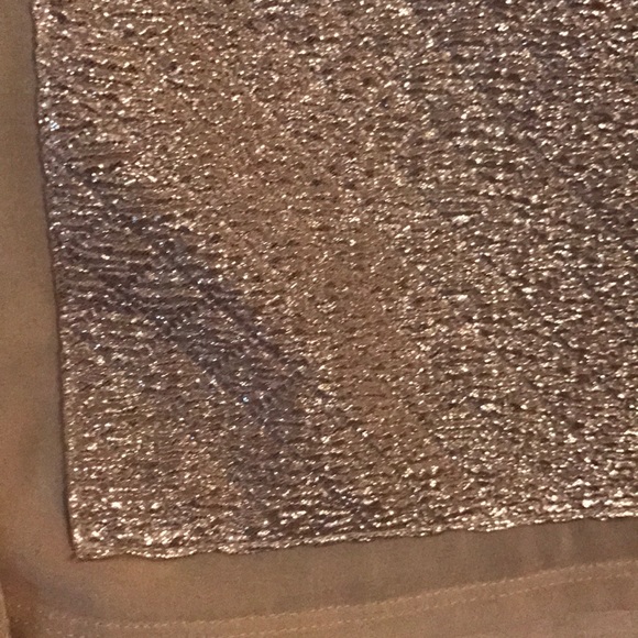 Perfect holiday top! - Picture 3 of 3