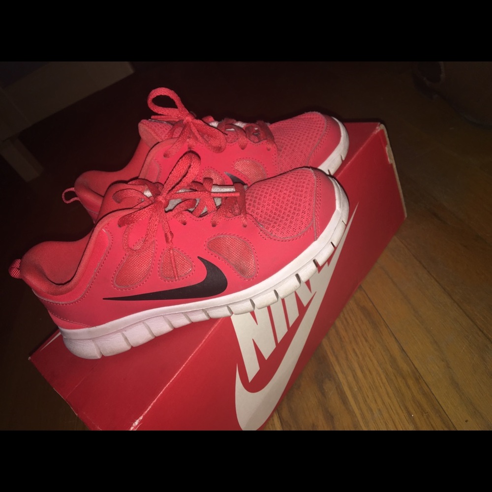 nike running shoes