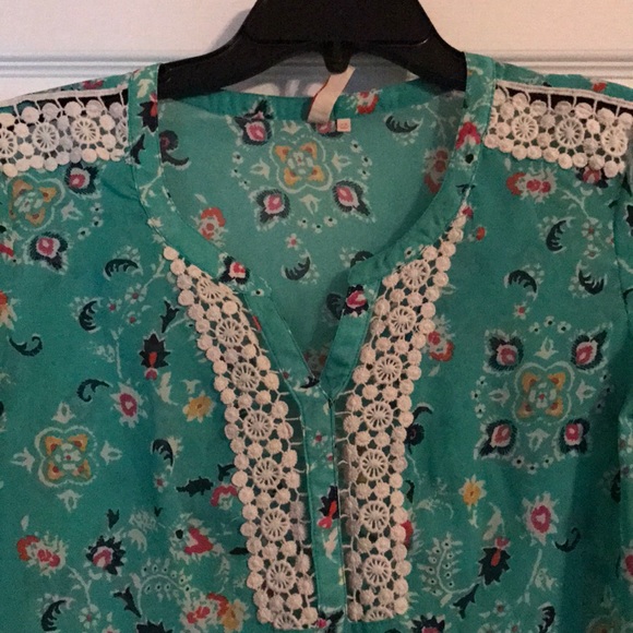 Red camel 🐫 - Picture 2 of 3