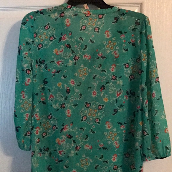 Red camel 🐫 - Picture 3 of 3