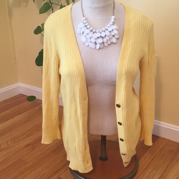 Yellow cardigan - Picture 1 of 4