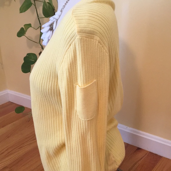 Yellow cardigan - Picture 2 of 4