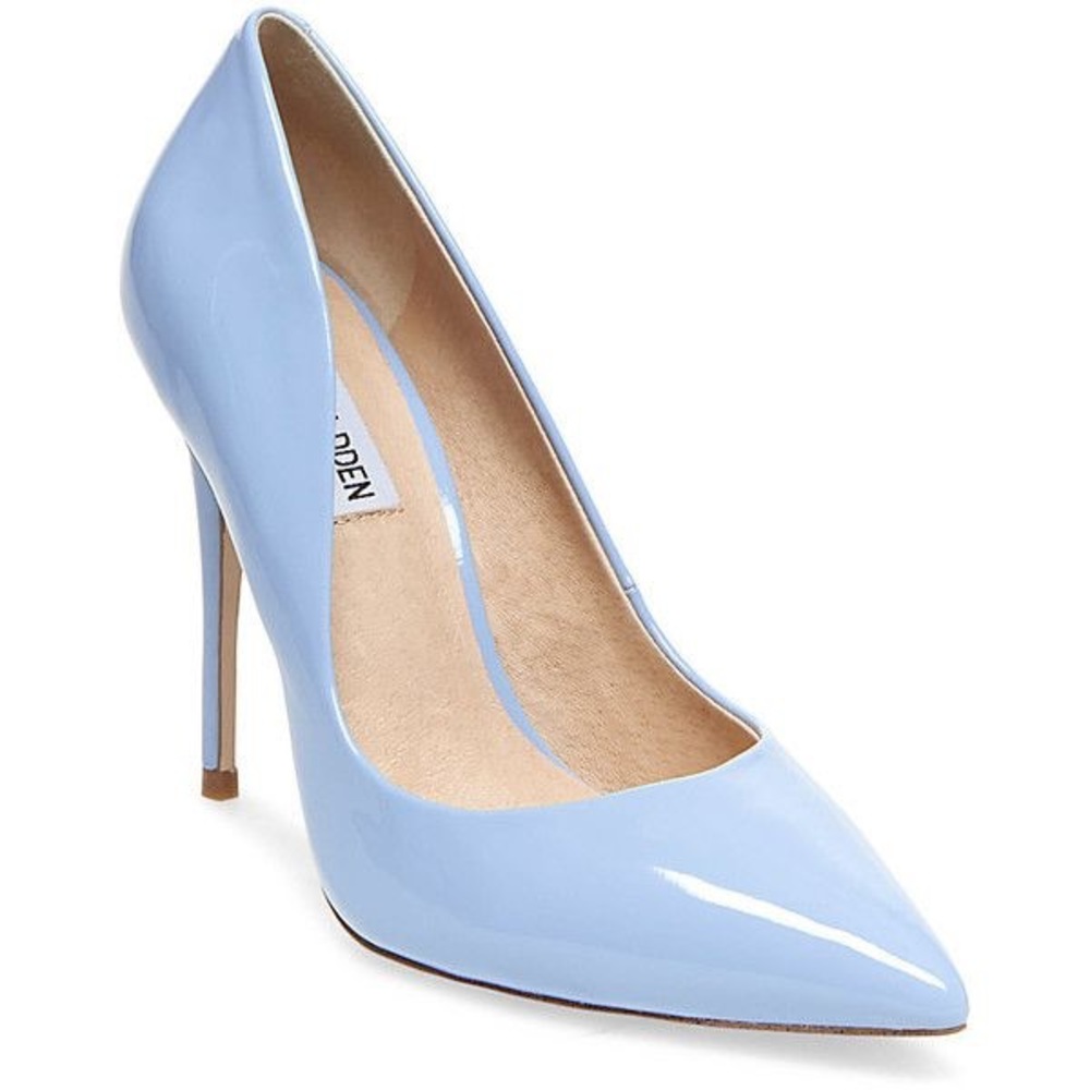 Brand new Steve Madden daisy pumps