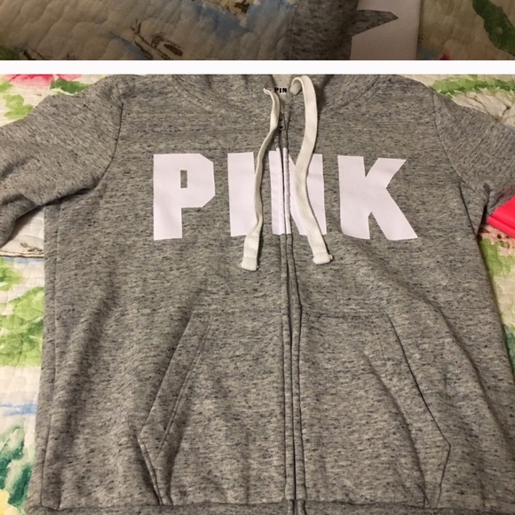Super cozy PINK VS hoodie size Medium - Picture 2 of 2