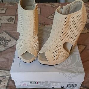 Beige Womens Platforms Peeptoe