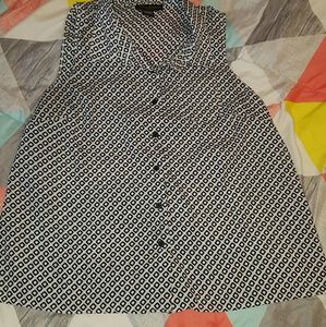 1x black and white tank top blouse