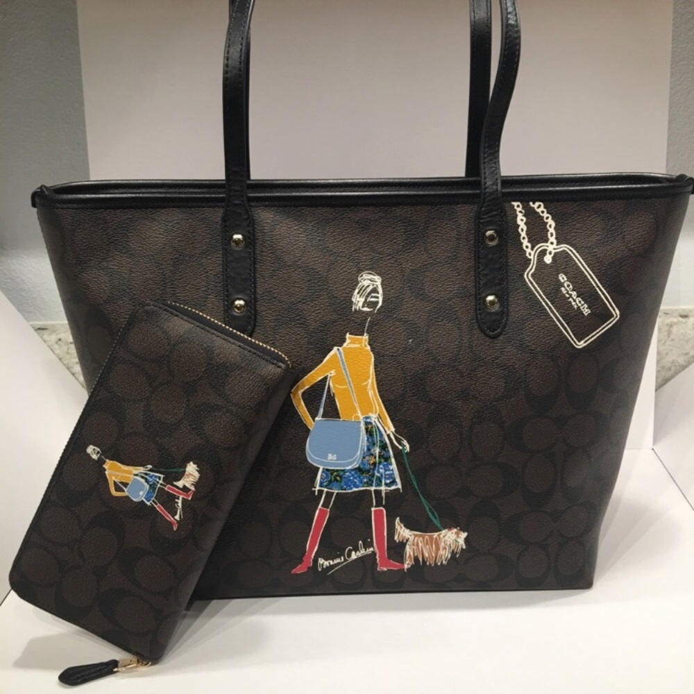 Last one 🎁Coach Special Edition Tote and Wallet🎁