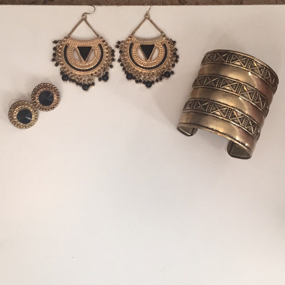 Gold jewelry