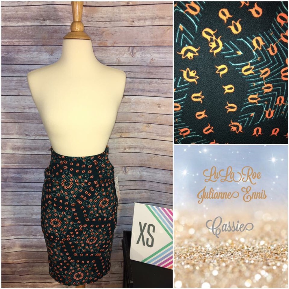 BNWT LULAROE CASSIE PENCIL SKIRT SIZE XS