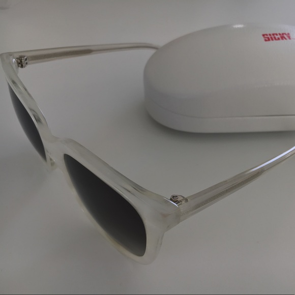 NWT sticky sunglasses