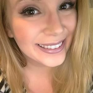 Meet your Posher, Raquel