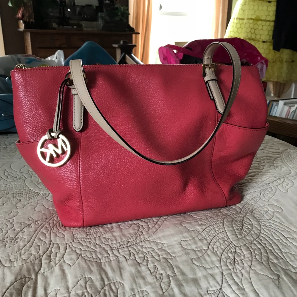 Michael Kors purse and wallet set