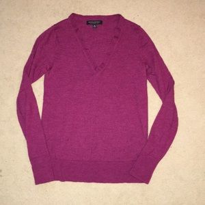 Banana Republic V-neck 100% merino wool sweater