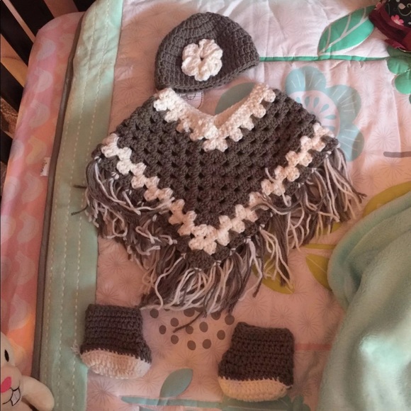 Crocheting set - Picture 1 of 1