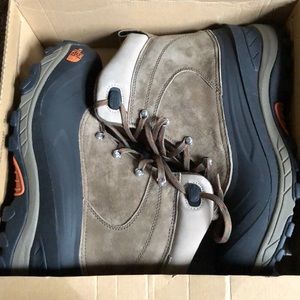 Men’s north face boots