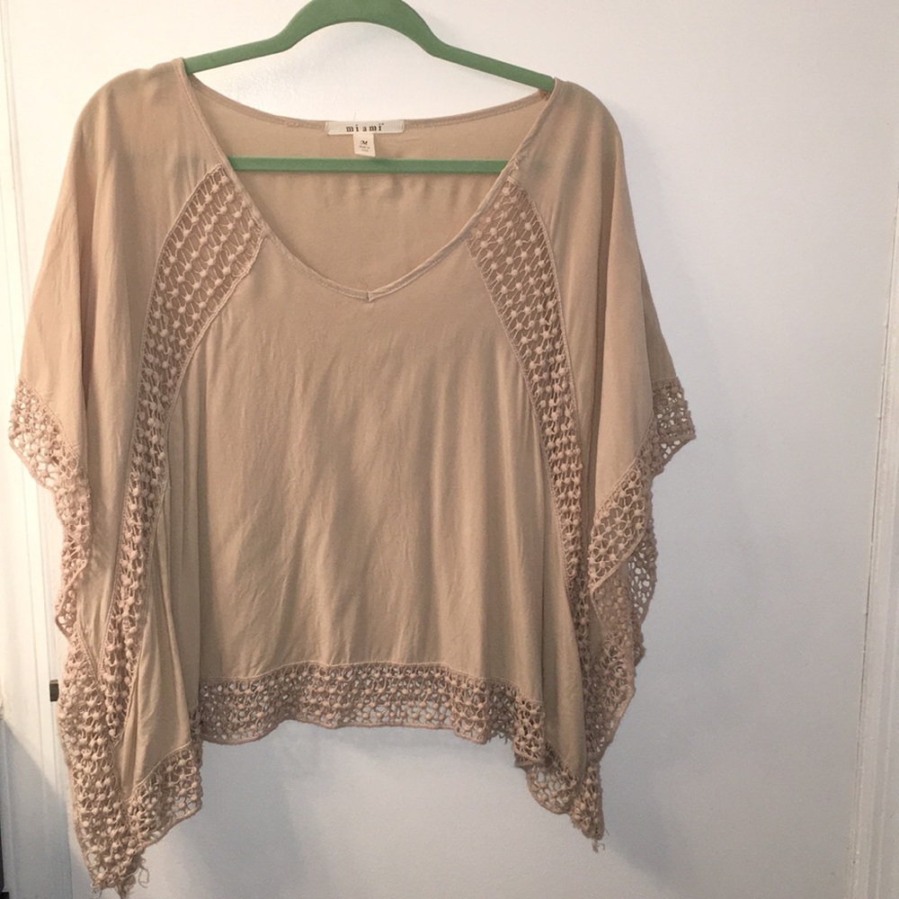 Flowy beige top