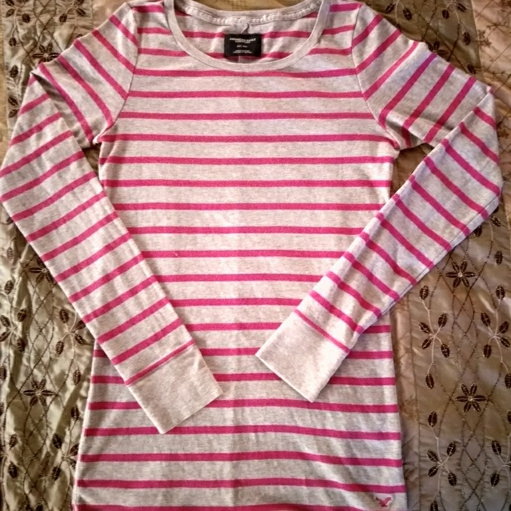 American Eagle Outfitters long sleeve top