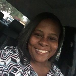 Meet your Posher, Dana